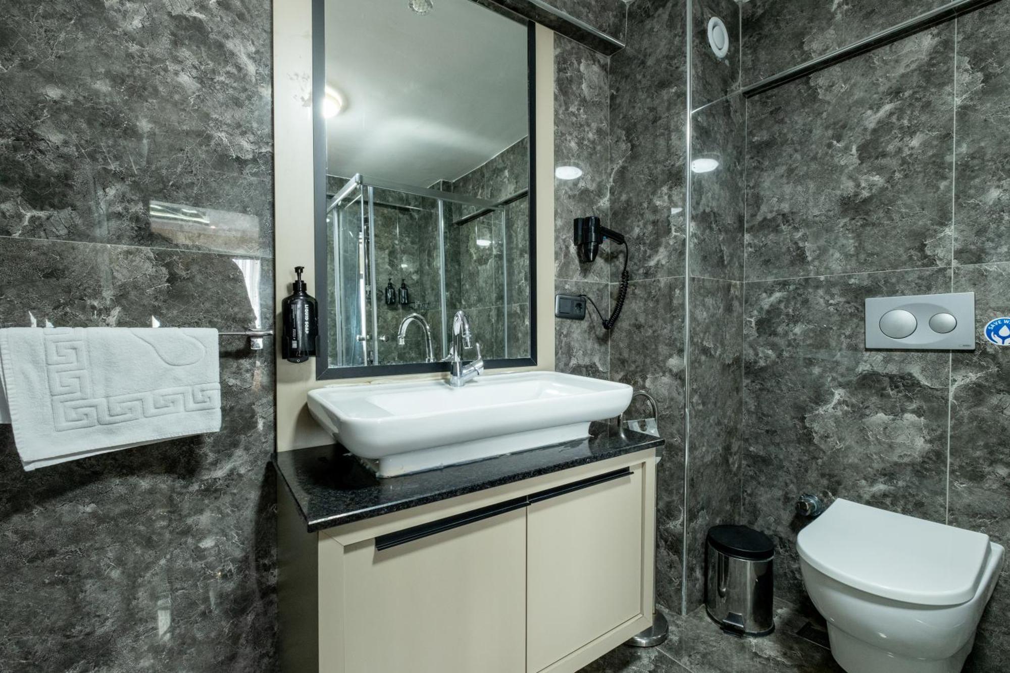 Frt Airlines Hotel - Istanbul Airport Arnavutkoy Ngoại thất bức ảnh