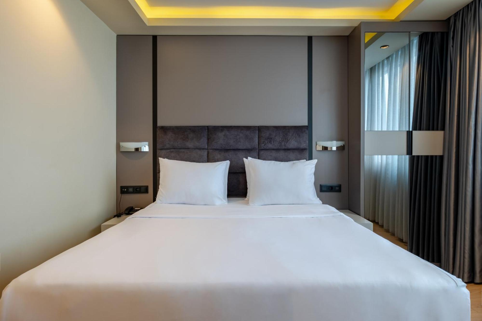 Frt Airlines Hotel - Istanbul Airport Arnavutkoy Ngoại thất bức ảnh
